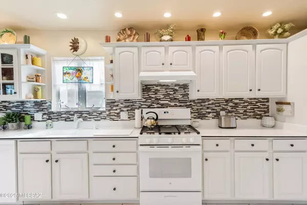 Sierra Vista, AZ 85635,1916 Carmelita DR