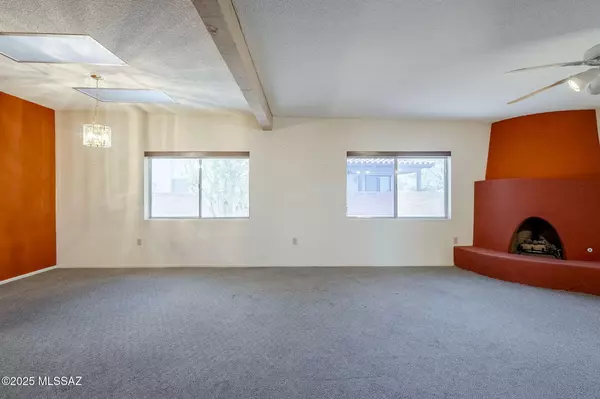 Green Valley, AZ 85622,2764 S Via Del Bac