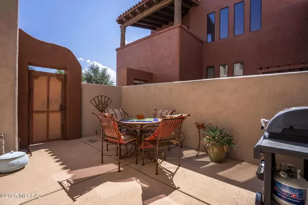 Tubac, AZ 85646,204 Post WAY