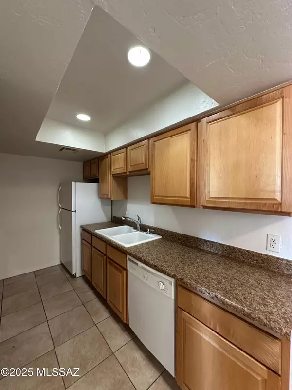 455 W Kelso ST #APT 236, Tucson, AZ 85705
