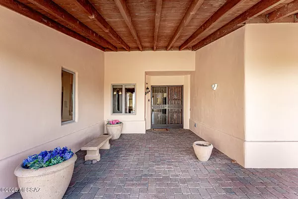 Green Valley, AZ 85614,767 E Canyon Rock RD