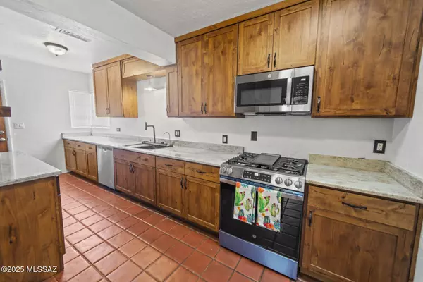 Tucson, AZ 85716,2802 E Elm ST