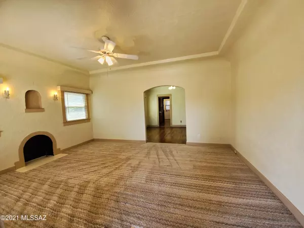 Tucson, AZ 85719,1404 E Grant RD