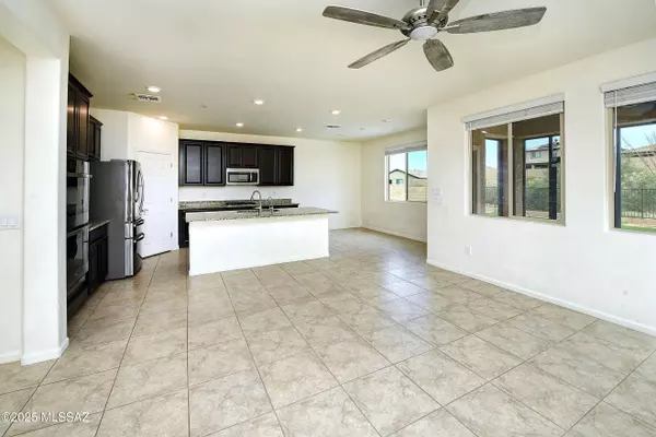 Vail, AZ 85641,17273 S Nicholas Falls DR