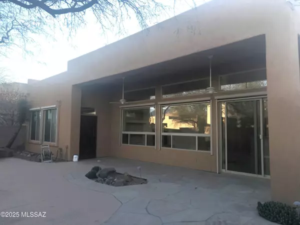 Oro Valley, AZ 85755,13842 N Slazenger DR