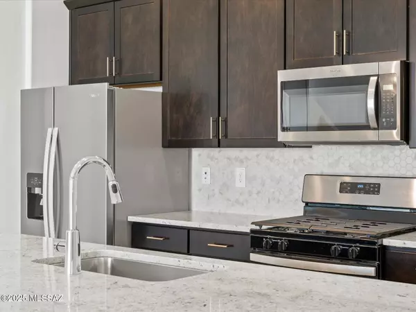 Tucson, AZ 85757,6949 W Sweetshade LN