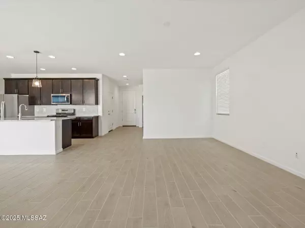 Tucson, AZ 85757,6949 W Sweetshade LN