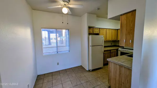 Tucson, AZ 85719,1810 E Blacklidge DR #4224