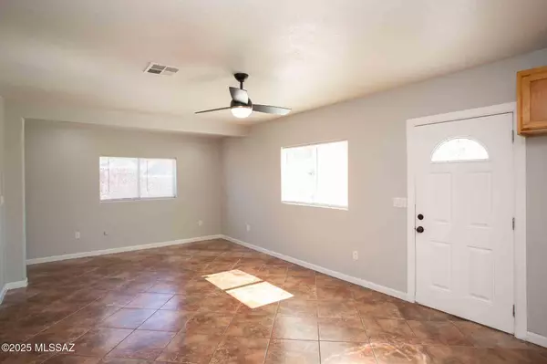 Tucson, AZ 85706,33 E Walker PL