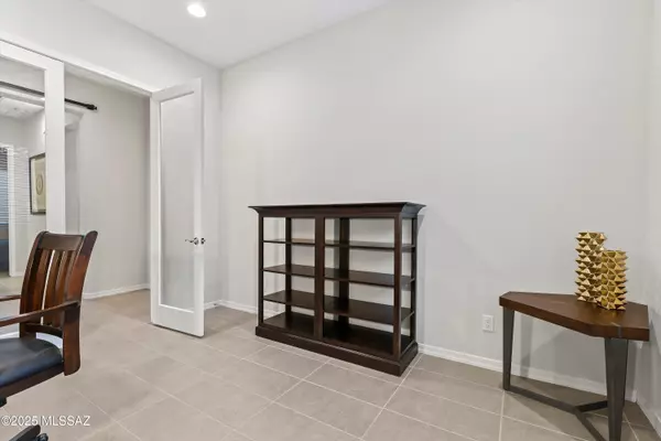 Oro Valley, AZ 85755,670 E Kalalau DR