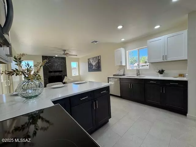 Tucson, AZ 85710,9032 E 2nd PL