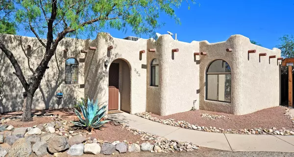 Tucson, AZ 85719,945 E Desert Pkwy