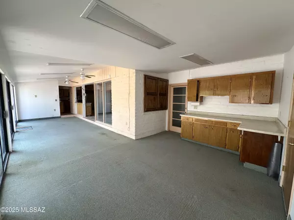 Tucson, AZ 85704,702 W Giaconda WAY