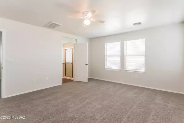 Sahuarita, AZ 85629,1027 E Madera Grove LN
