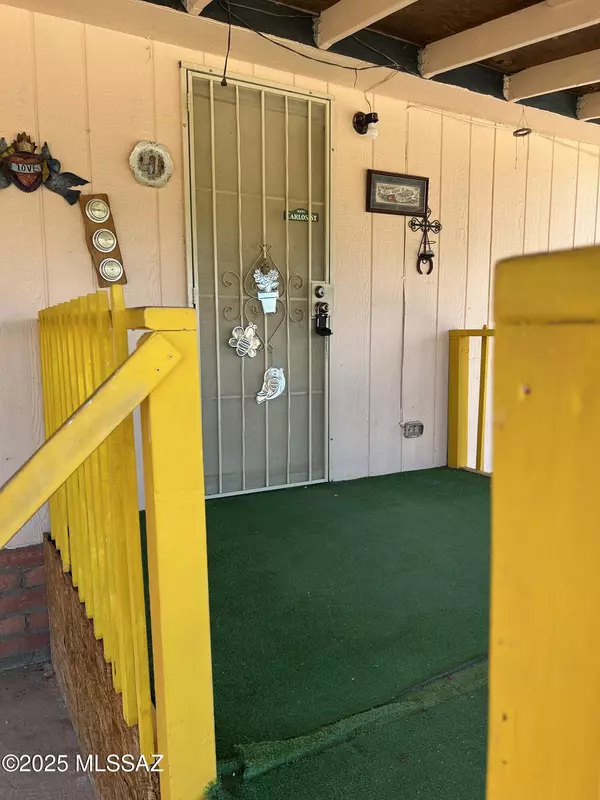 Mammoth, AZ 85618,85838 E Harwood ST