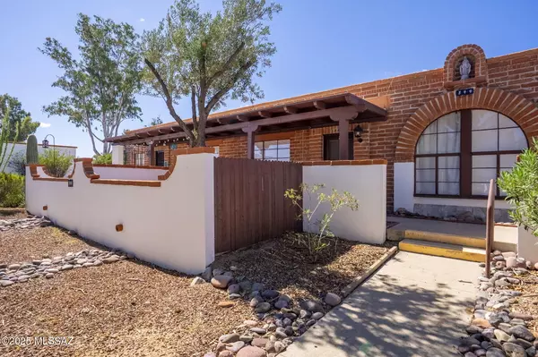 Green Valley, AZ 85614,344 Paseo Pena #B