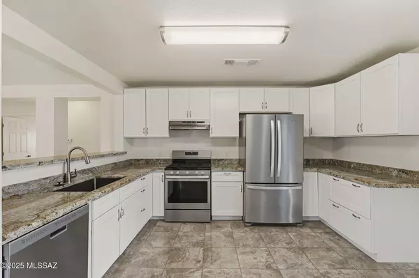 Tucson, AZ 85746,7393 S Bolingbroke AVE