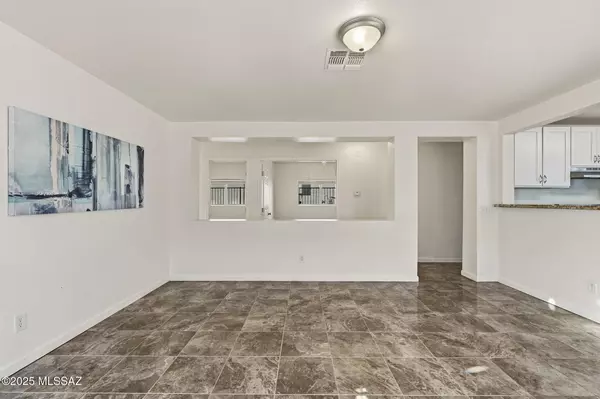 Tucson, AZ 85746,7393 S Bolingbroke AVE