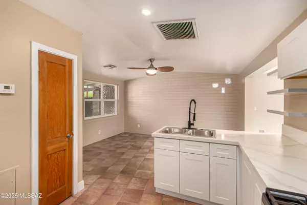 Tucson, AZ 85705,350 E Kelso ST