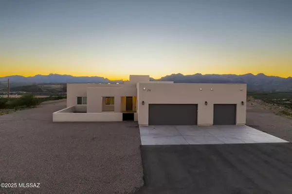 Rio Rico, AZ 85648,170 Ruta Camaron