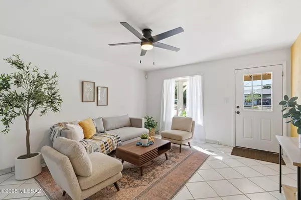 Tucson, AZ 85711,5741 E 33rd ST