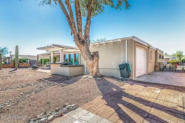 Green Valley, AZ 85614,1841 S San Ray