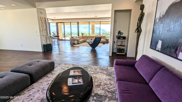 Oro Valley, AZ 85755,617 W Granite View DR