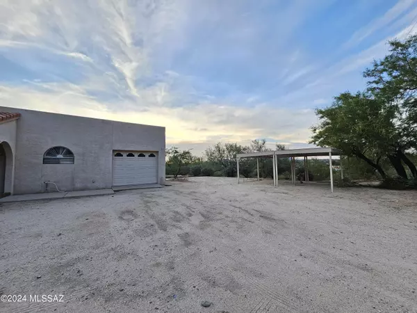 Oro Valley, AZ 85737,9651 N Calle Loma Linda