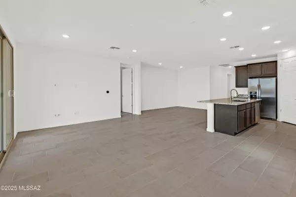 Vail, AZ 85641,10096 S Arnold Ranch CT