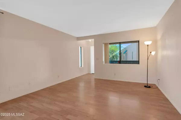 Tucson, AZ 85710,8080 E Speedway BLVD #110