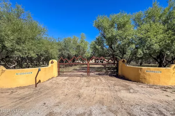 Tucson, AZ 85748,10553 E Speedway BLVD