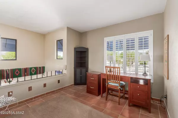 Tucson, AZ 85710,7932 E Colette CIR #98