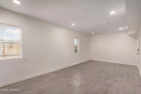 Tucson, AZ 85714,414 E Michigan DR