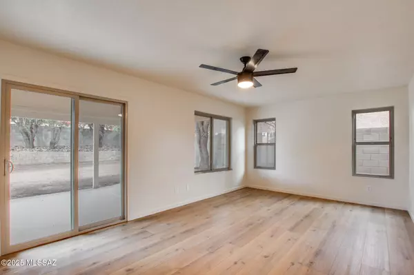 Tucson, AZ 85742,5168 W Bluejay ST