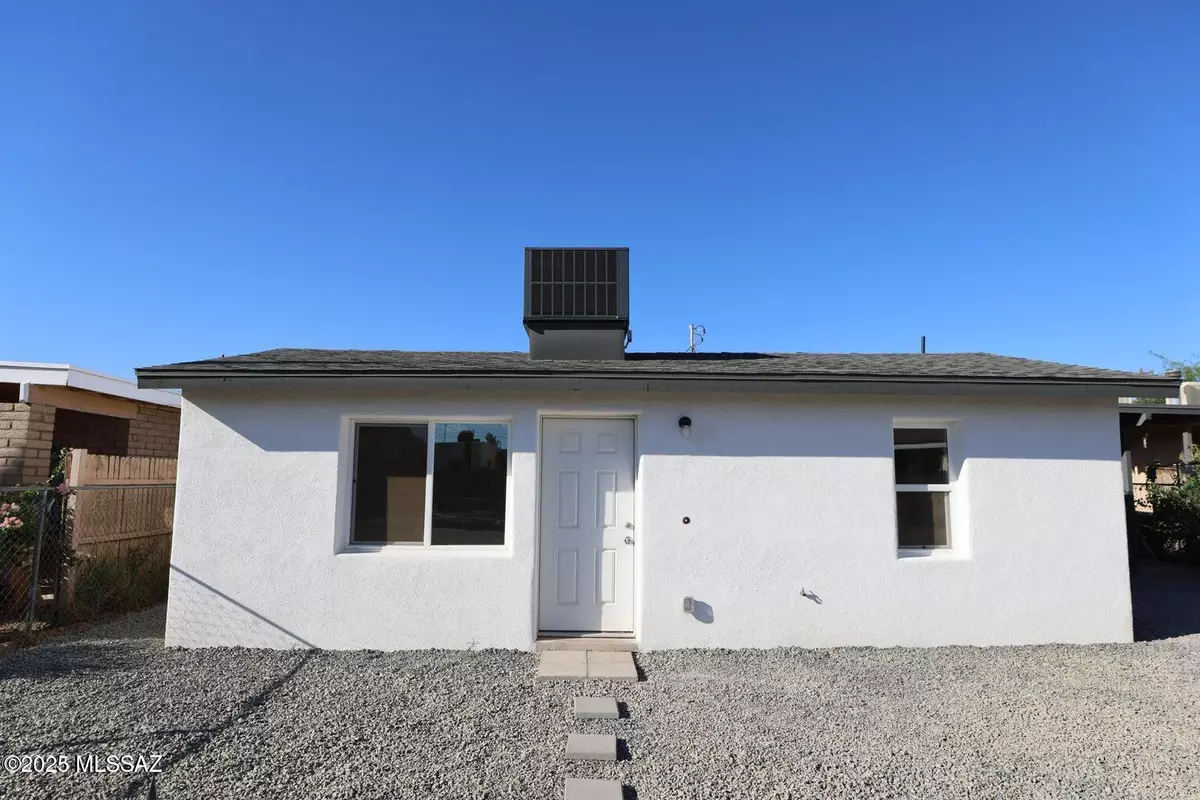 Tucson, AZ 85713,725 E 37th ST