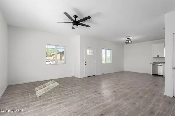 Tucson, AZ 85713,1931 W King AVE