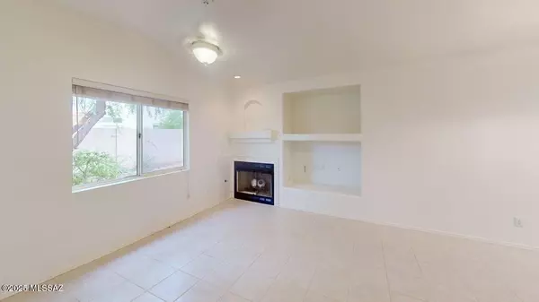 Oro Valley, AZ 85755,144 E Mesquite Crest PL