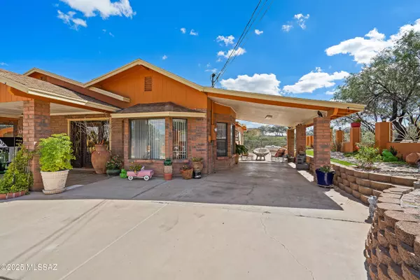 Rio Rico, AZ 85648,1035 Oso CT