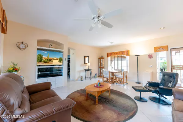 Oro Valley, AZ 85755,1329 E Royal Ridge DR