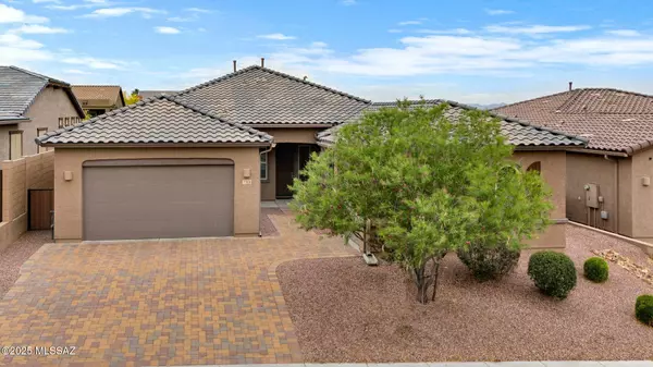 733 W Champions Run WAY, Oro Valley, AZ 85755