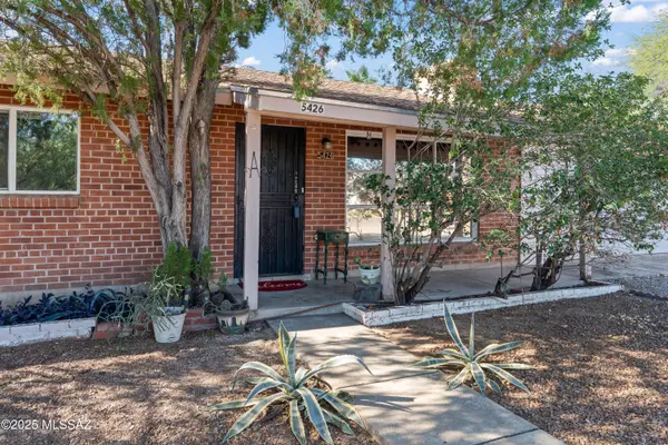 Tucson, AZ 85711,5426 E 18th ST