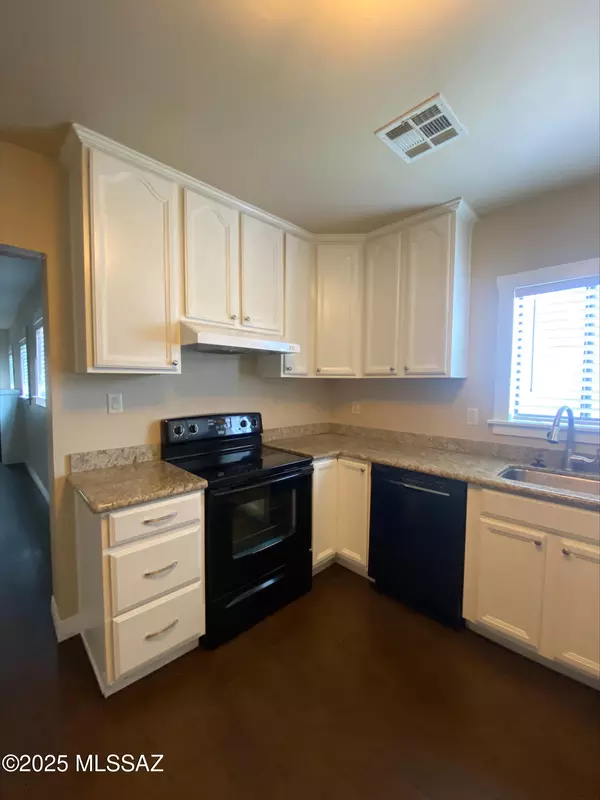 Tucson, AZ 85719,316 N Cherry AVE