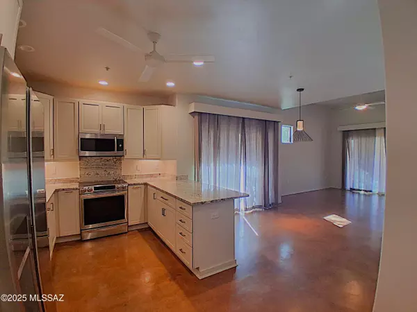 Tucson, AZ 85705,96 E Limberlost DR #UNIT 100