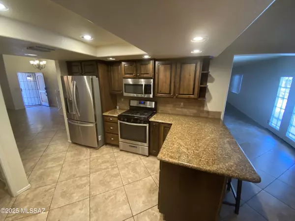 Oro Valley, AZ 85737,10252 N Cape Fear LN