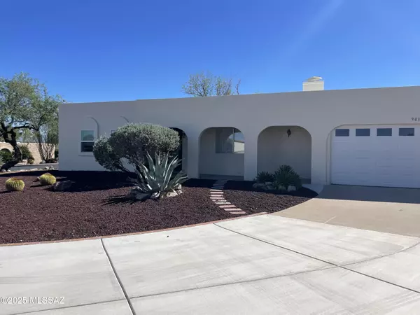 Green Valley, AZ 85614,903 S Las Lomas CIR