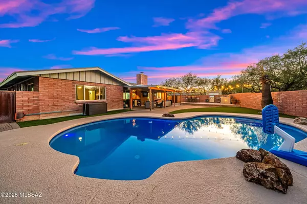 9625 E Prospect LN, Tucson, AZ 85749