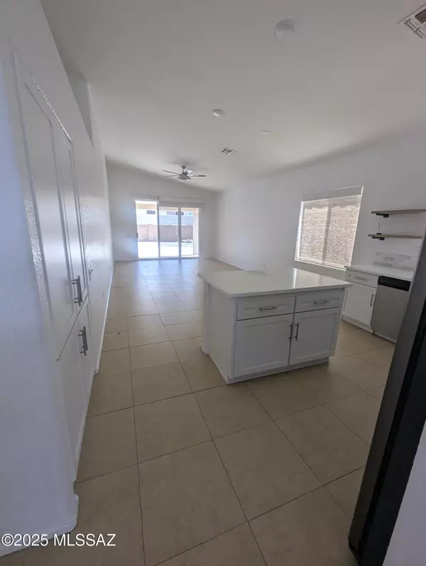 Oro Valley, AZ 85755,12122 N Sterling