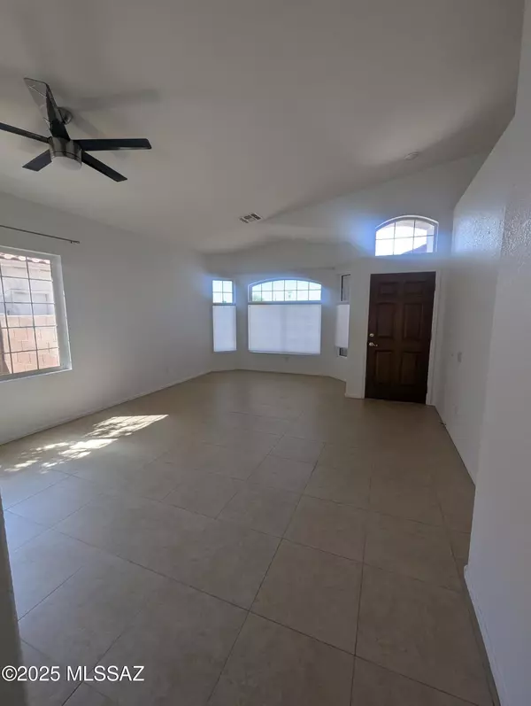 Oro Valley, AZ 85755,12122 N Sterling