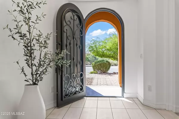 Oro Valley, AZ 85755,13543 N Trailing Indigo CT