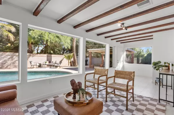 Tucson, AZ 85711,4465 E La Jolla CIR